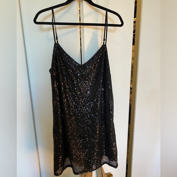 Banana Republic black sequin slip dress, size 12. EUC - Picture 4 of 6